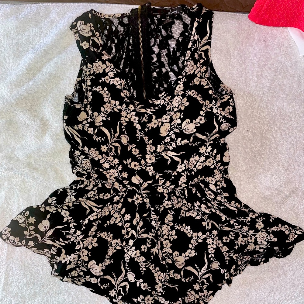 Oboe lace peplum top